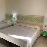 Semesterbostad Domu Quesada San Giovanni Suèrgiu